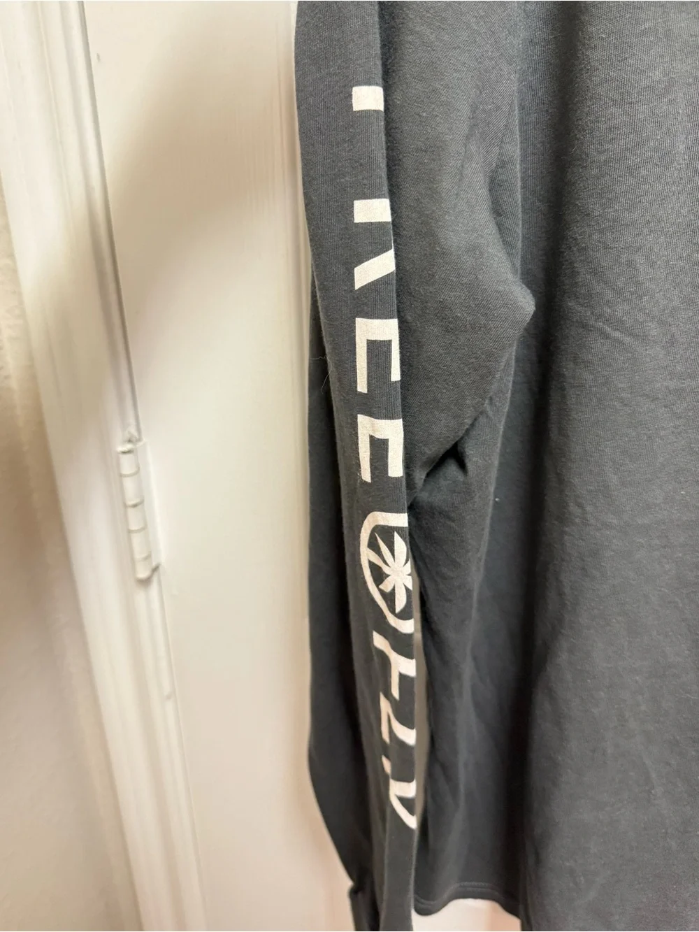 Free Fly Apparel size large